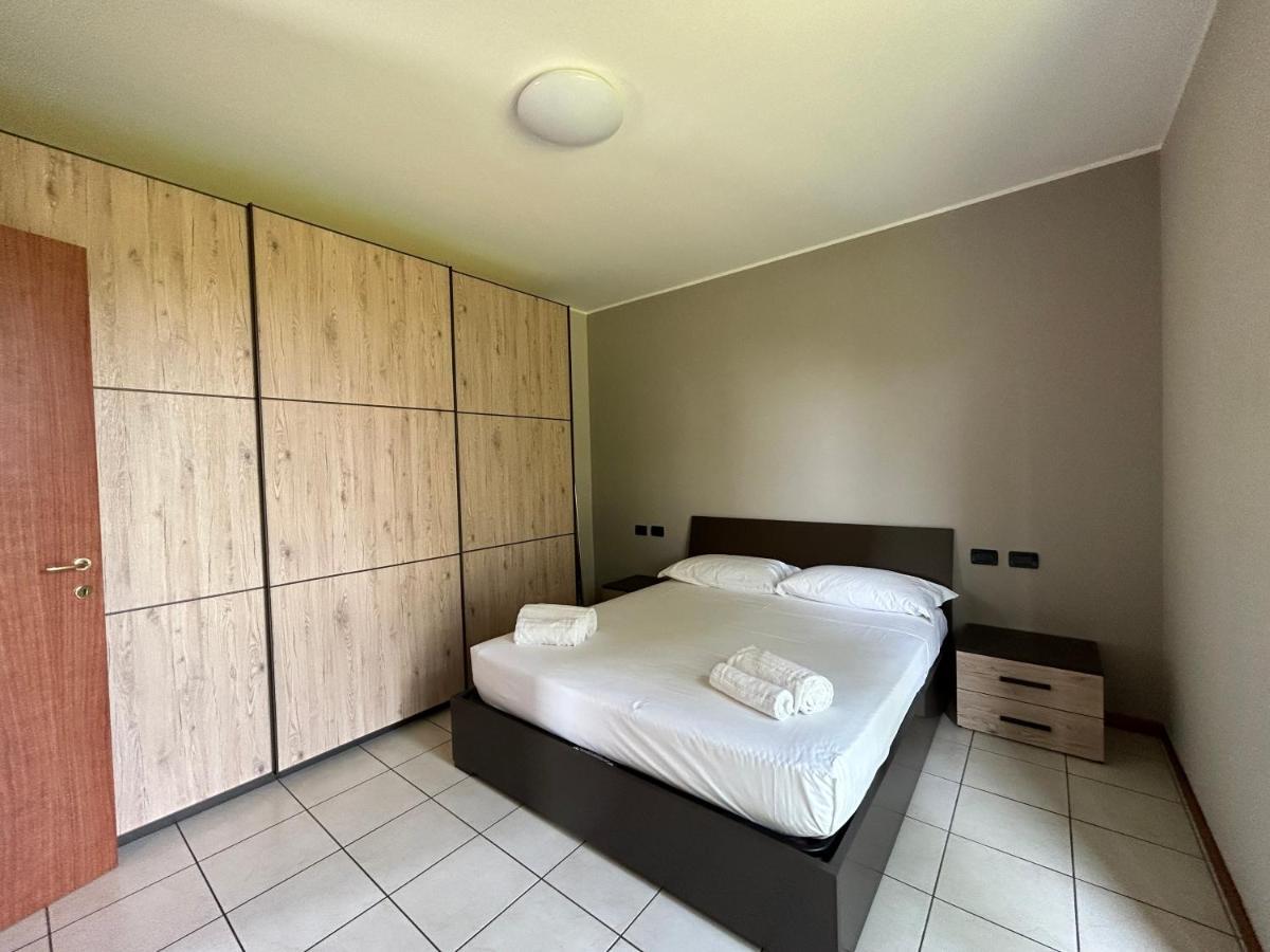 Appartamento Mimosa - Immobili E Soluzioni Rent Brembate Kültér fotó